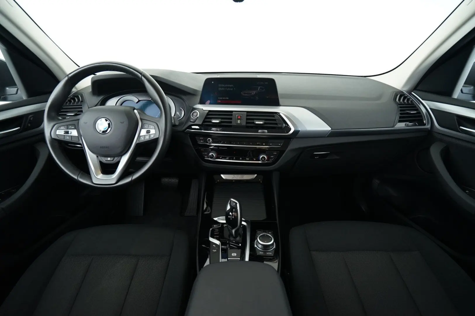 X3 xDrive 20i (Advantage Navi LED HUD STHZ )