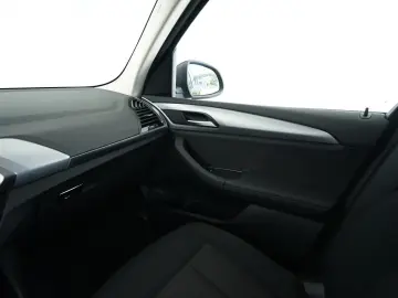 X3 xDrive 20i (Advantage Navi LED HUD STHZ )