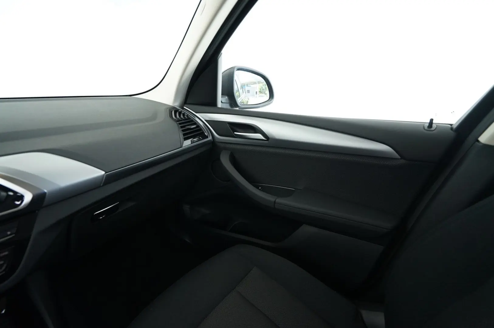 X3 xDrive 20i (Advantage Navi LED HUD STHZ )