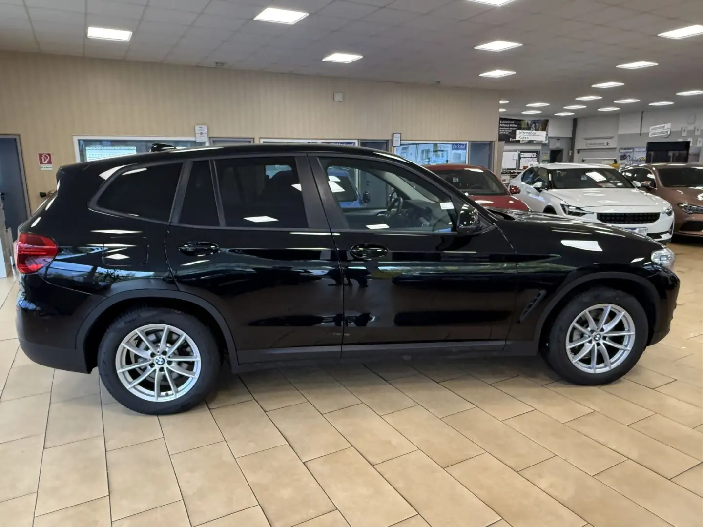 X3 30e xDrive Advantage Plug-In 360cam Navi LED