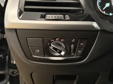 X3 30e xDrive Advantage Plug-In 360cam Navi LED