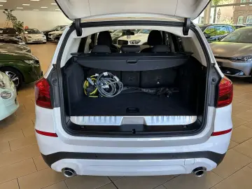 X3 xDrive Advantage ACC SHZ Harman Kardon DAB