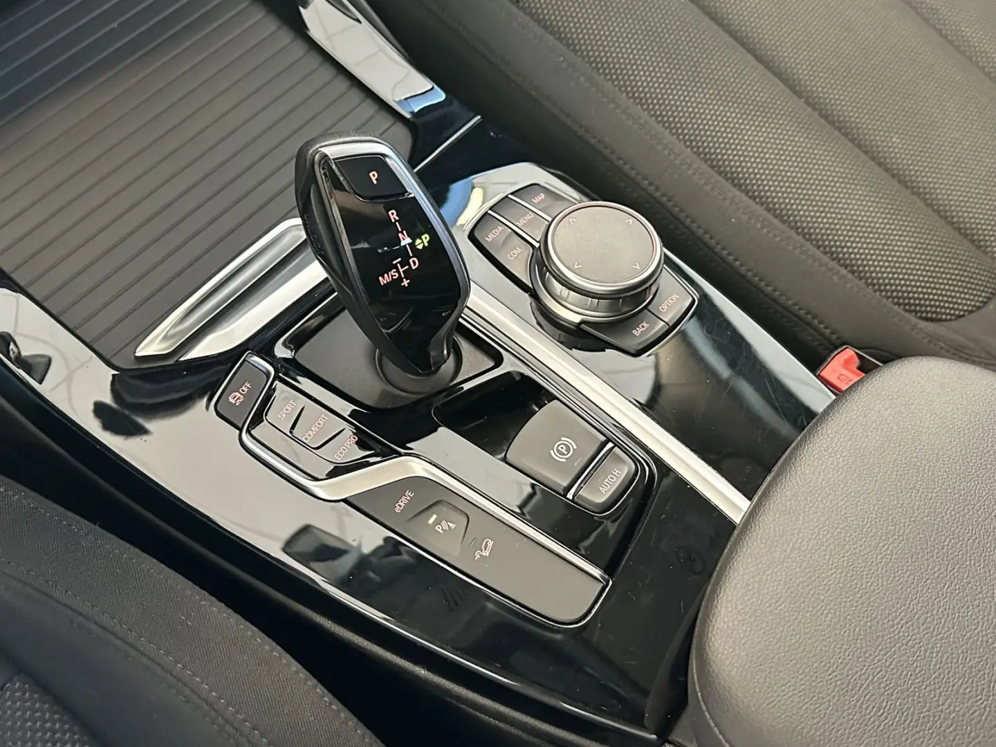 X3 xDrive Advantage ACC SHZ Harman Kardon DAB