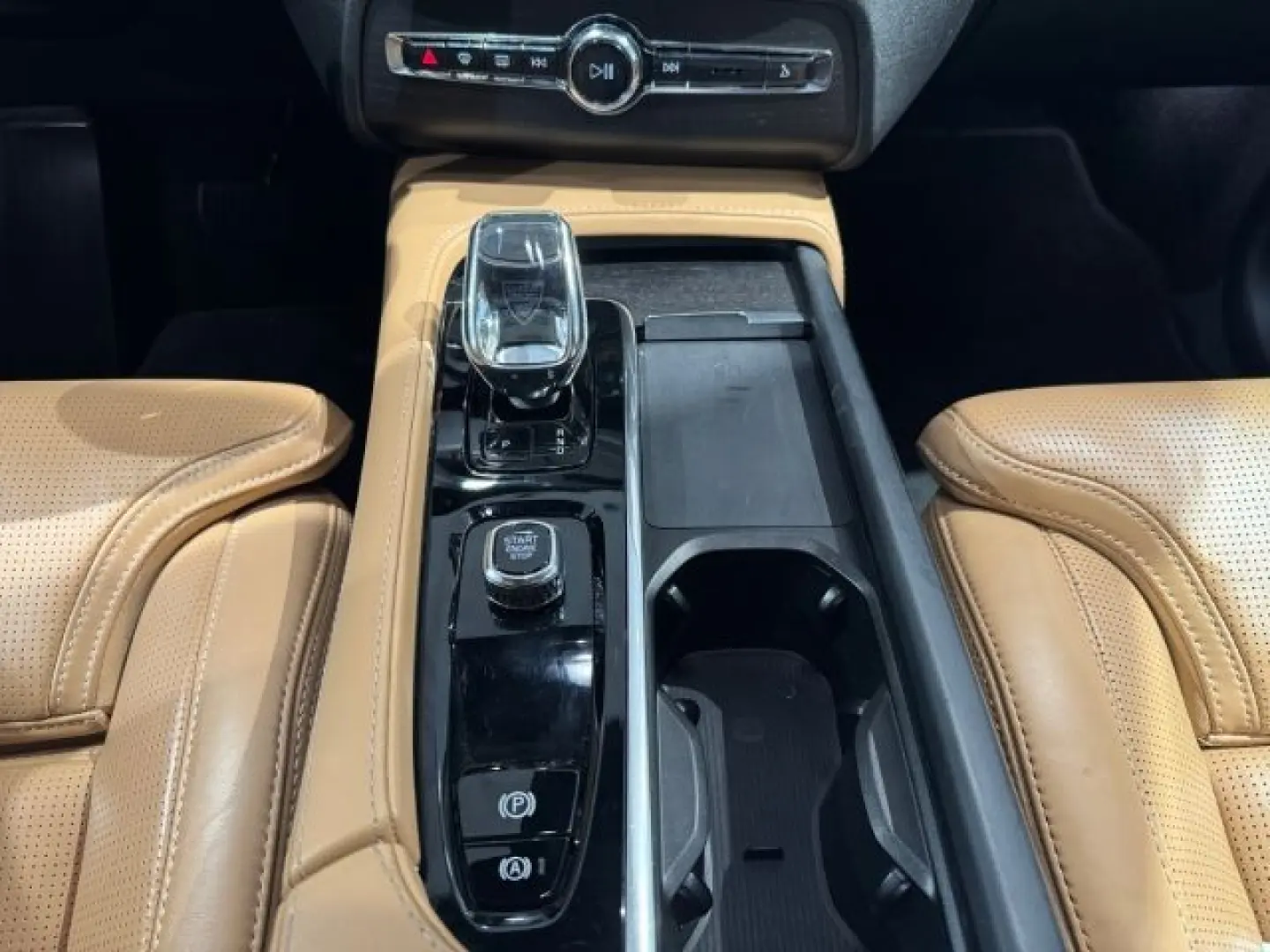 XC90 T8 Ultimate Bright AWD  360