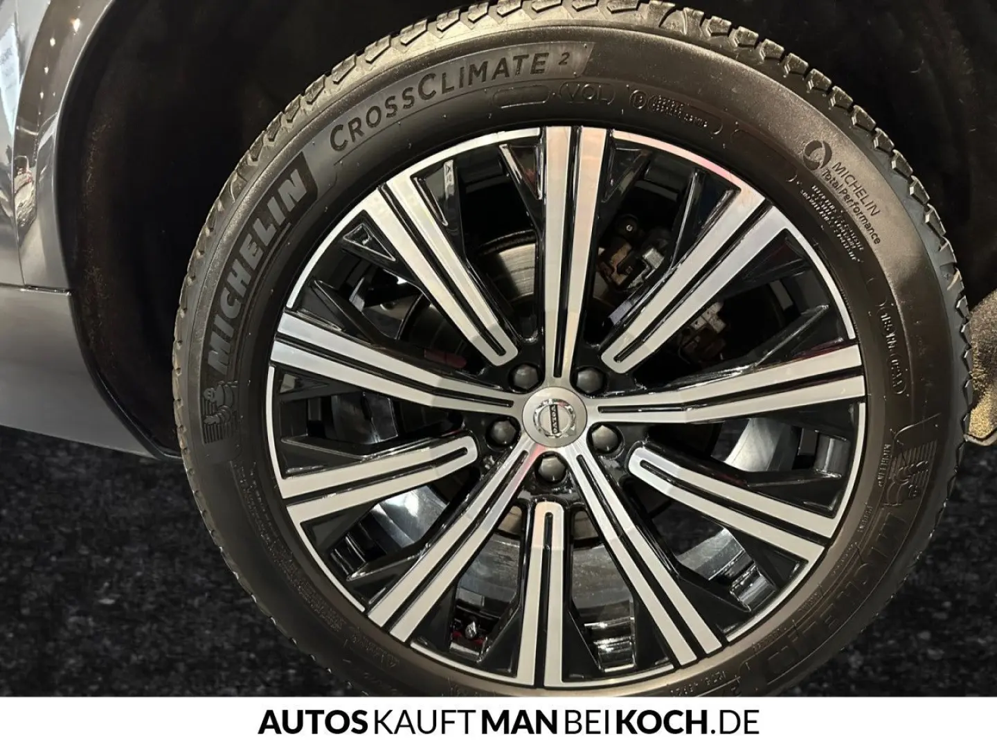 XC90  AWD Plus Bright