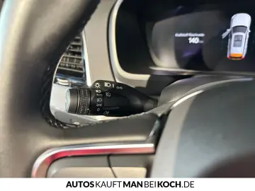 XC90  AWD Plus Bright