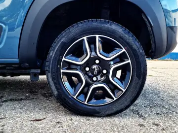 DACIA SPRING BEV 27kWh 65HP Extreme Auto