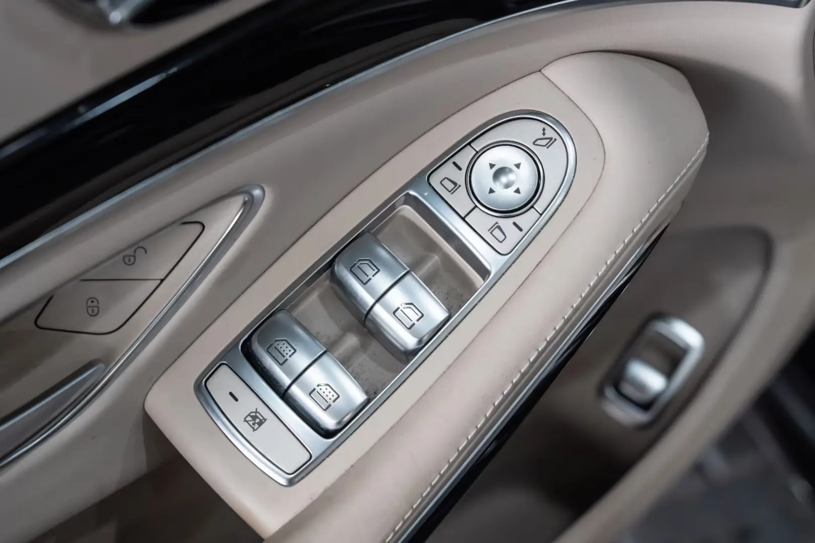 Mercedes-Benz S 560 Lim. AMG-LINE