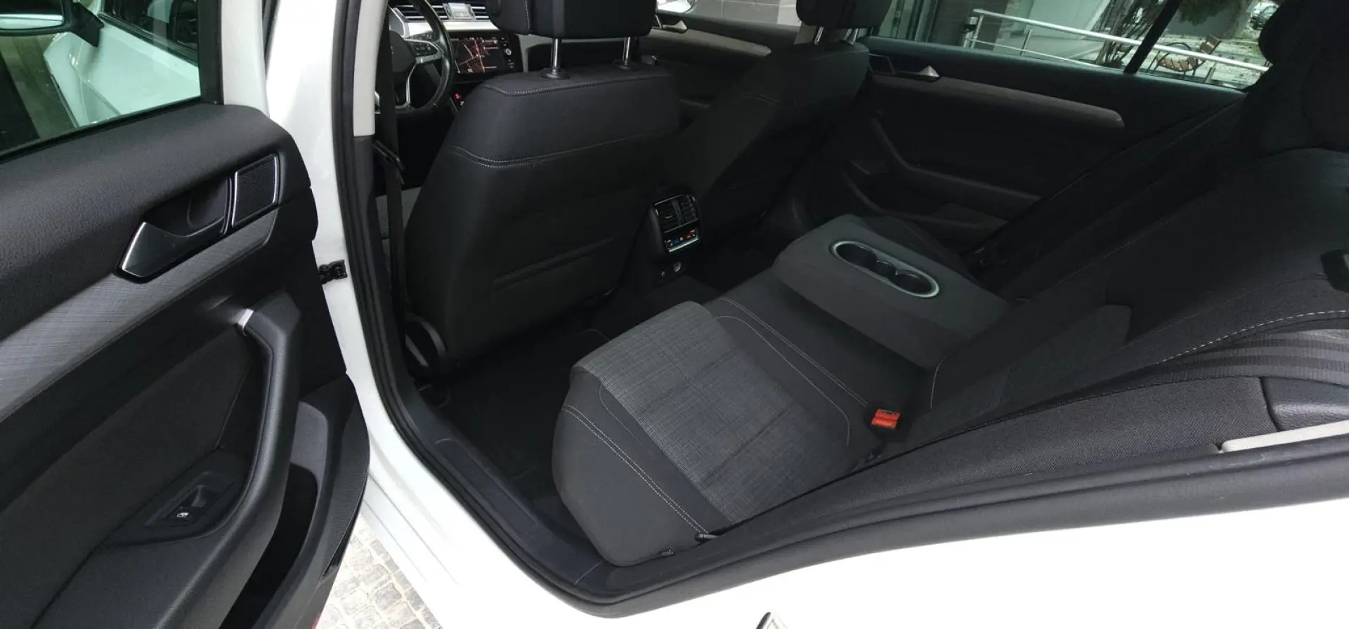 Volkswagen Passat 2.0 TDI 150HP DSG