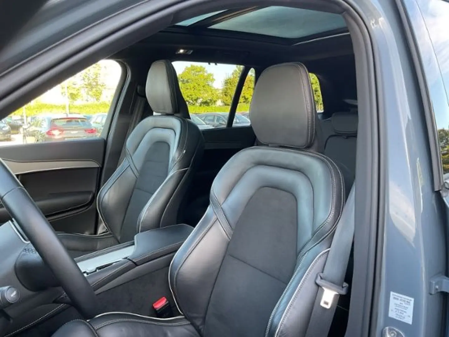 XC90 T8 R Design Plug-In AWD