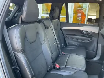 XC90 T8 R Design Plug-In AWD