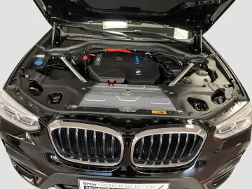 X3 xDrive30e LiveCockpitProf Kamera HiFi LED
