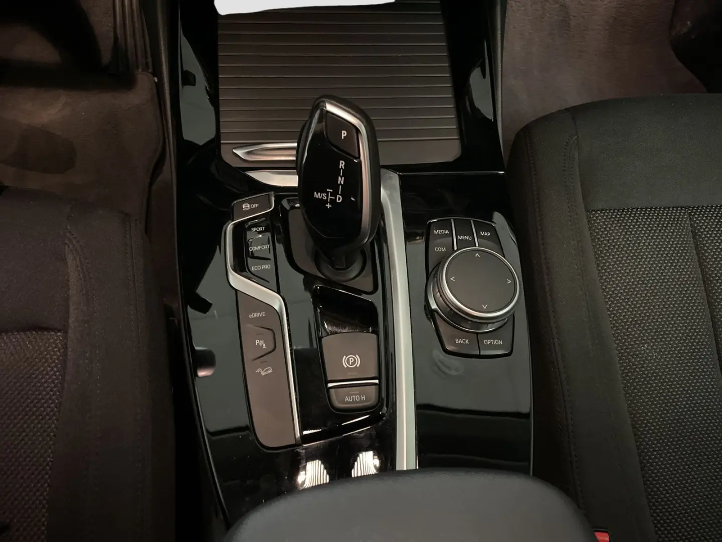 X3 xDrive30e LiveCockpitProf Kamera HiFi LED