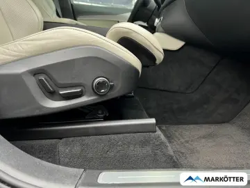 XC90 T8 AWD Recharge R-Design Edition