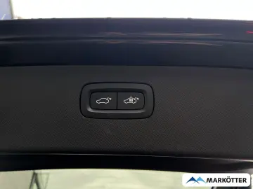 XC90 T8 AWD Recharge R-Design Edition