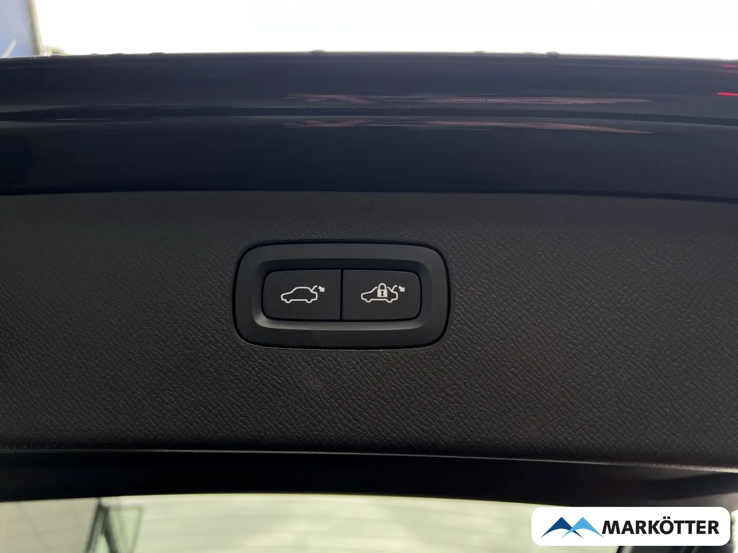 XC90 T8 AWD Recharge R-Design Edition