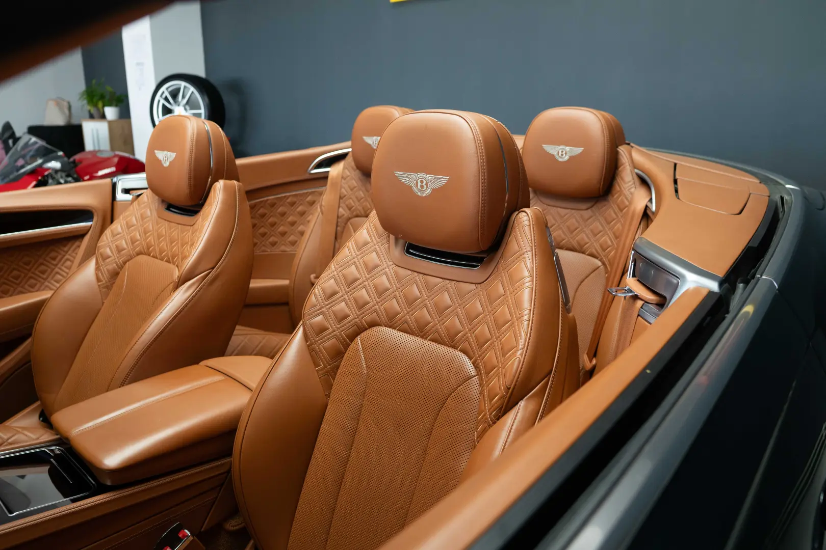 Bentley Continental GTC