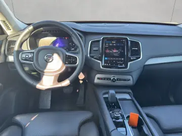 XC90 B5 AWD Plus-Bright