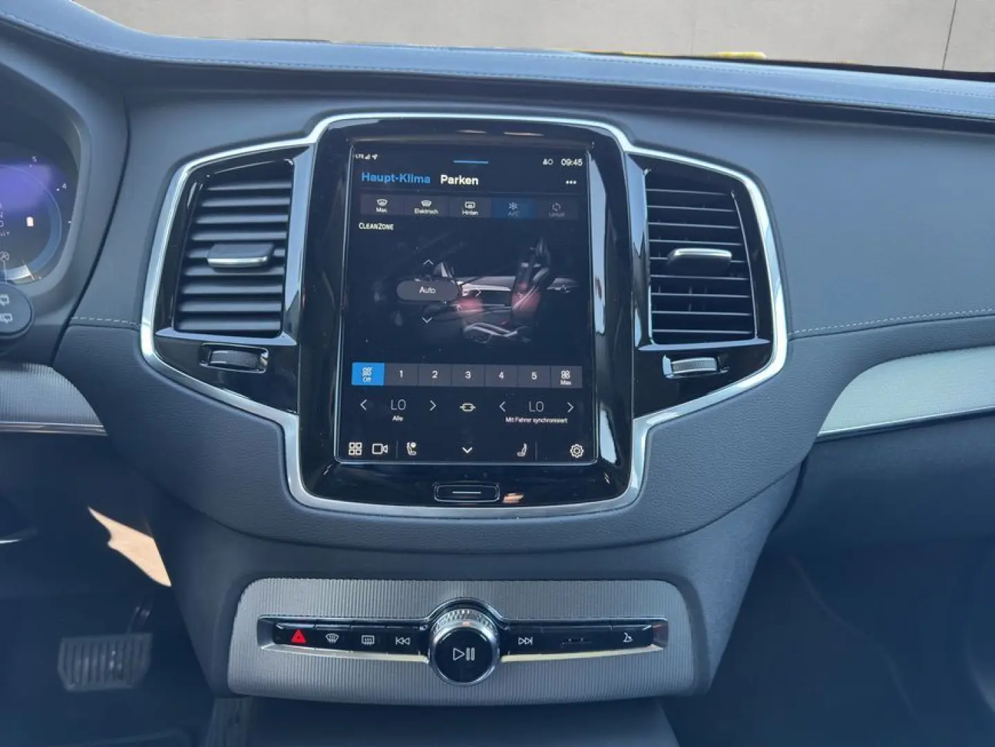 XC90 B5 AWD Plus-Bright