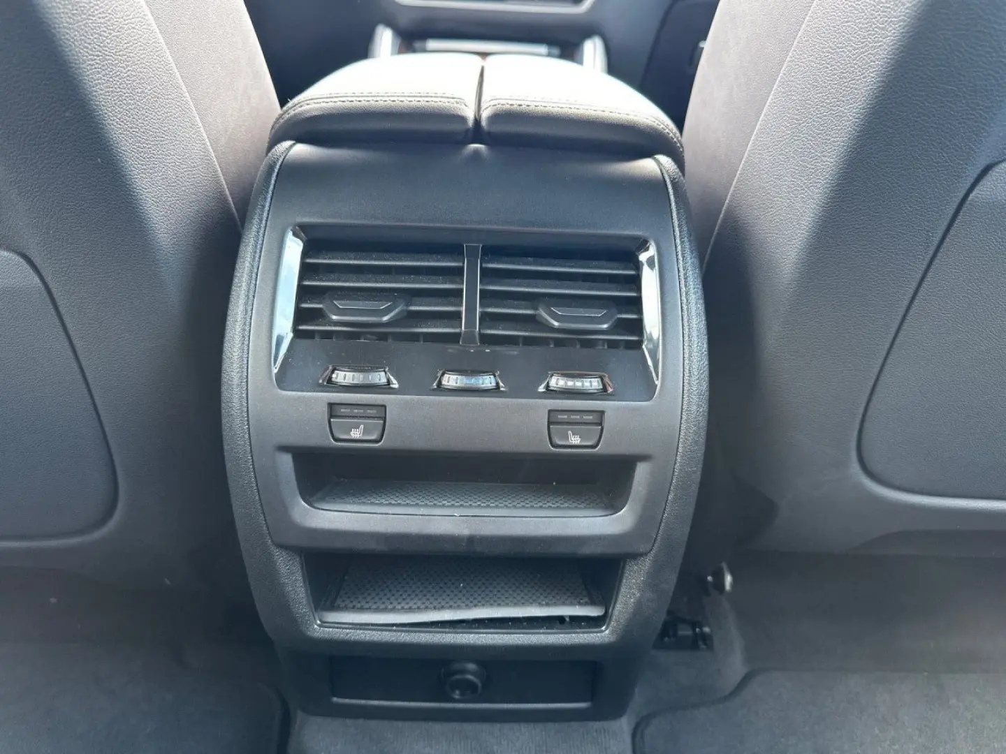 X6 xDr 40i M Sport Pro LivePro AHK IcGlow PAPro