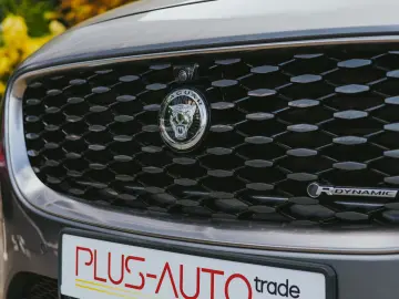 Jaguar E-Pace R-Dynamic SE 2.0D 204 CP AWD