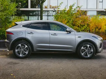 Jaguar E-Pace R-Dynamic SE 2.0D 204 CP AWD