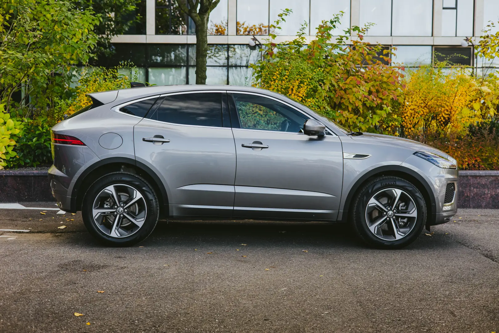 Jaguar E-Pace R-Dynamic SE 2.0D 204 CP AWD