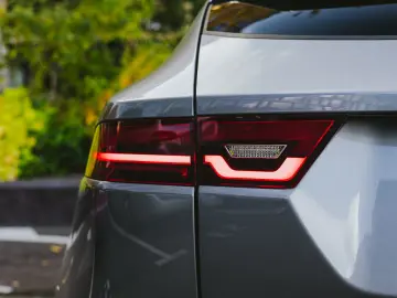 Jaguar E-Pace R-Dynamic SE 2.0D 204 CP AWD