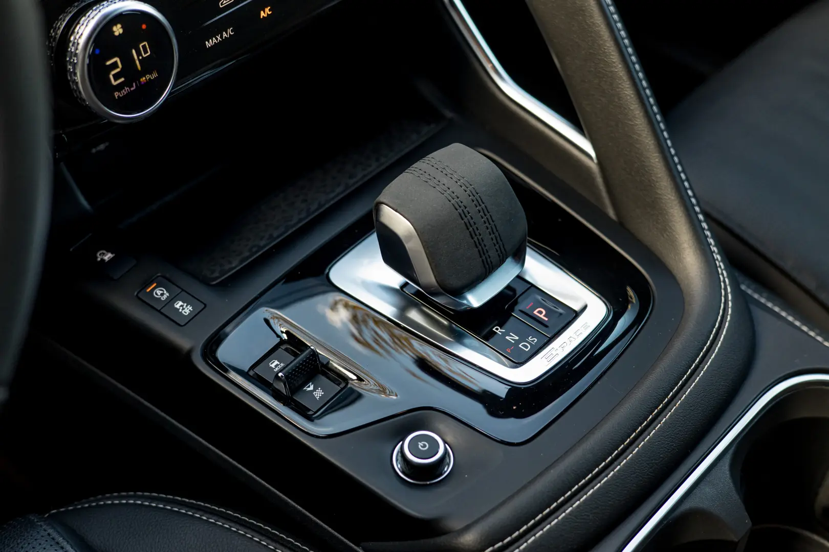 Jaguar E-Pace R-Dynamic SE 2.0D 204 CP AWD