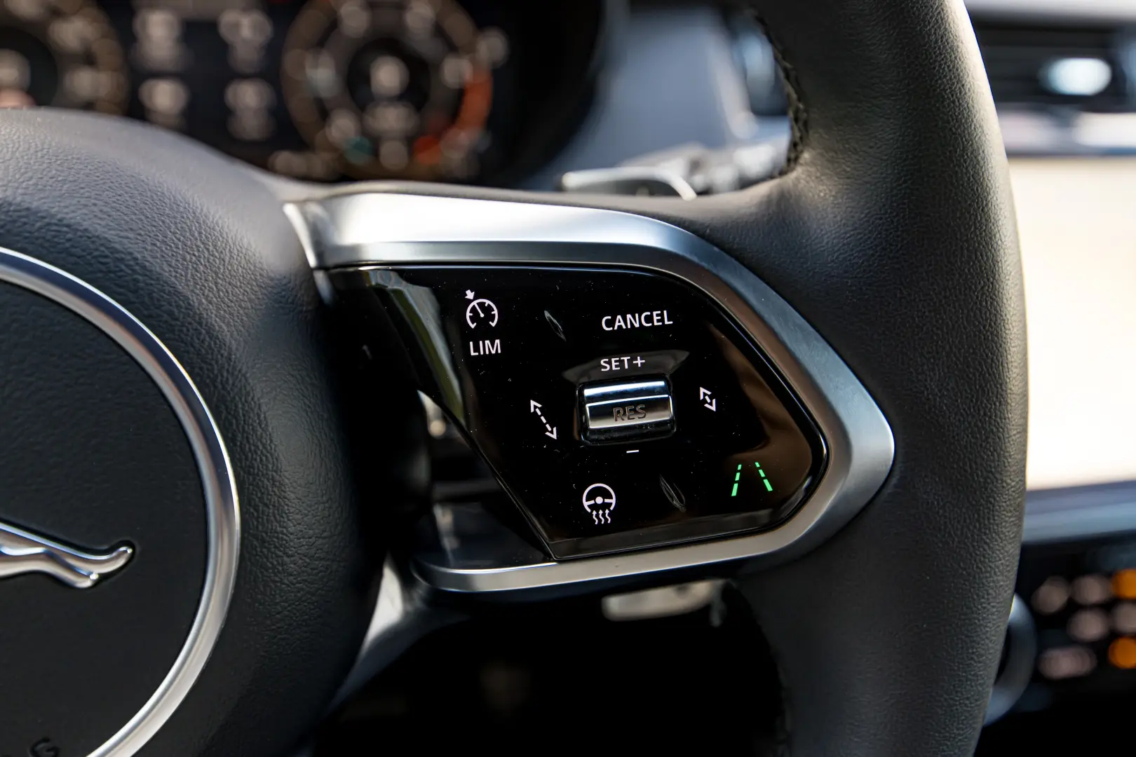 Jaguar E-Pace R-Dynamic SE 2.0D 204 CP AWD