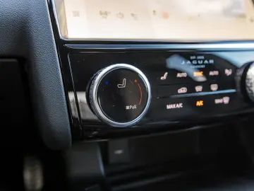 Jaguar E-Pace R-Dynamic SE 2.0D 204 CP AWD