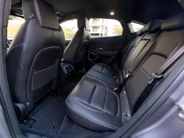 Jaguar E-Pace R-Dynamic SE 2.0D 204 CP AWD