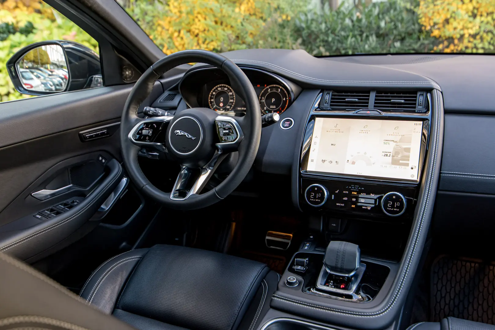 Jaguar E-Pace R-Dynamic SE 2.0D 204 CP AWD