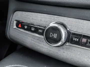 XC90 Plus Bright AWD