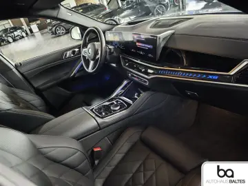 X6 30d xDrive M Sport Pro 22  Pano HK Luft 4Z AH