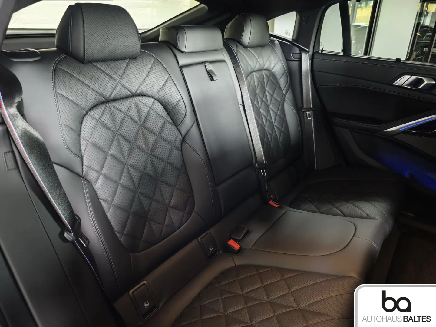 X6 30d xDrive M Sport Pro 22  Pano HK Luft 4Z AH