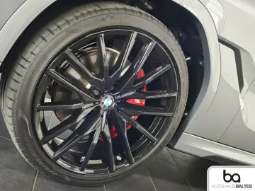 X6 30d xDrive M Sport Pro 22  Pano HK Luft 4Z AH