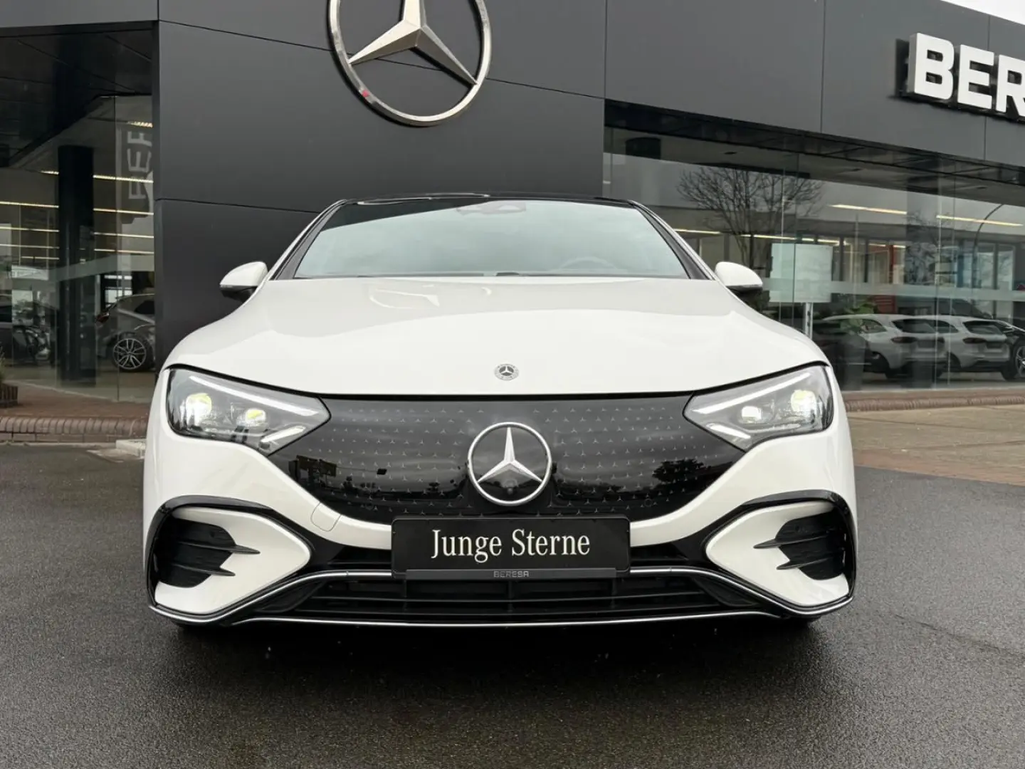 EQE 300 AMG Pano HA-Lenkung Distronic Burmester