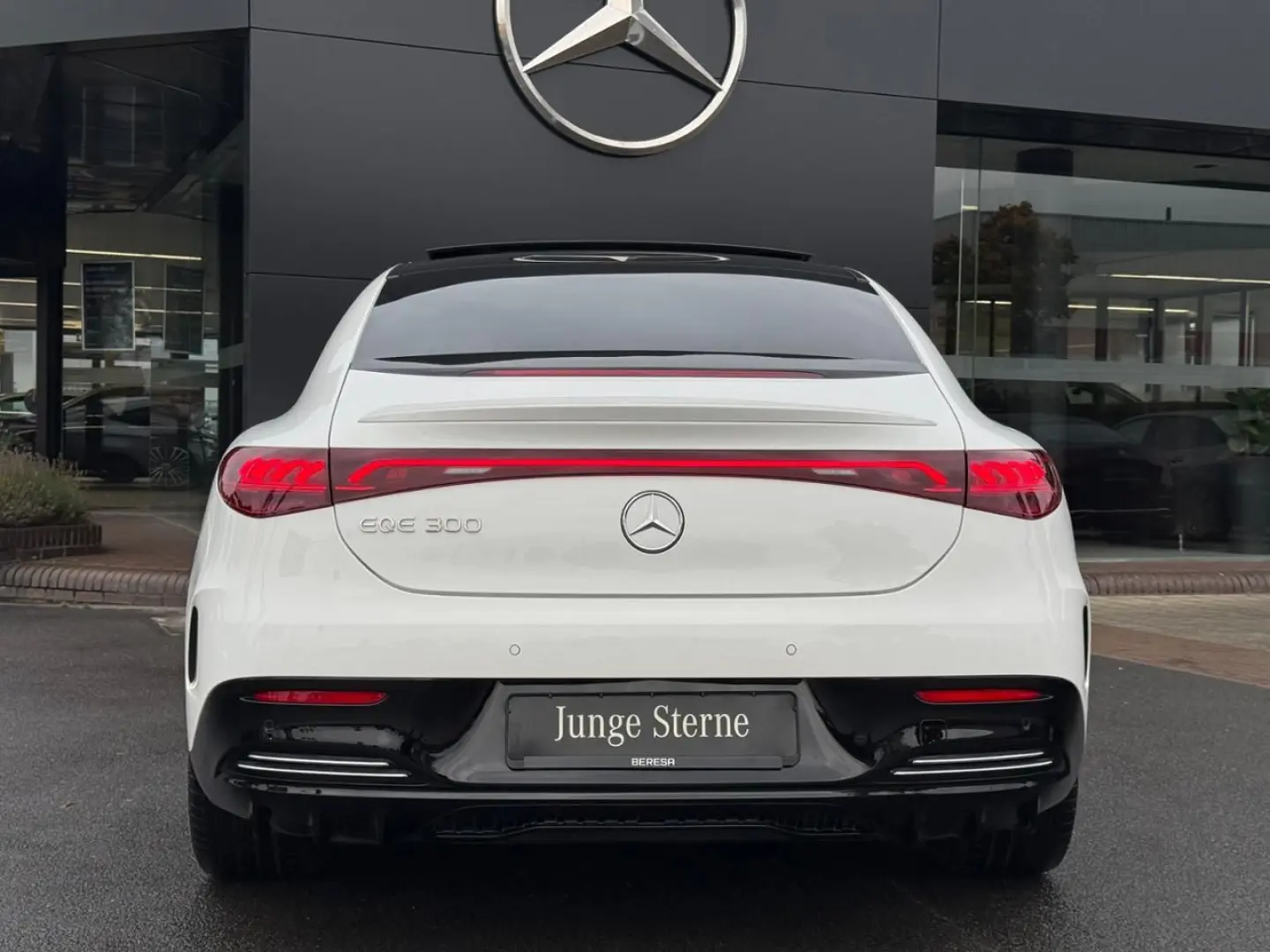 EQE 300 AMG Pano HA-Lenkung Distronic Burmester