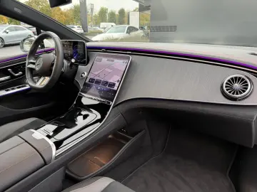 EQE 300 AMG Pano HA-Lenkung Distronic Burmester