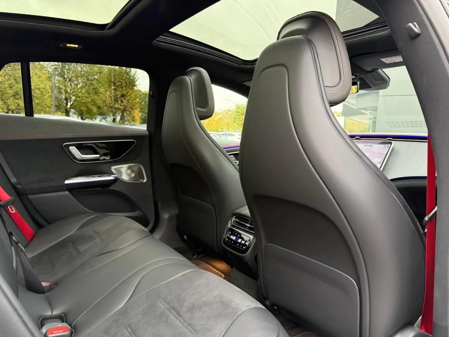 EQE 300 AMG Pano HA-Lenkung Distronic Burmester