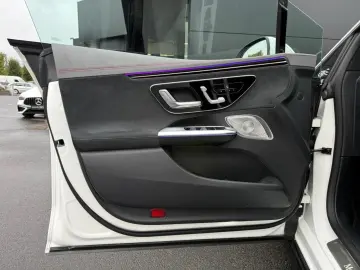 EQE 300 AMG Pano HA-Lenkung Distronic Burmester