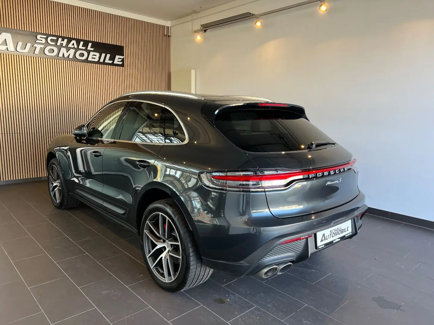 Macan S PDLS  SOUND PANO AHK CAM LED ASSIS 20