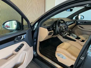 Macan S PDLS  SOUND PANO AHK CAM LED ASSIS 20