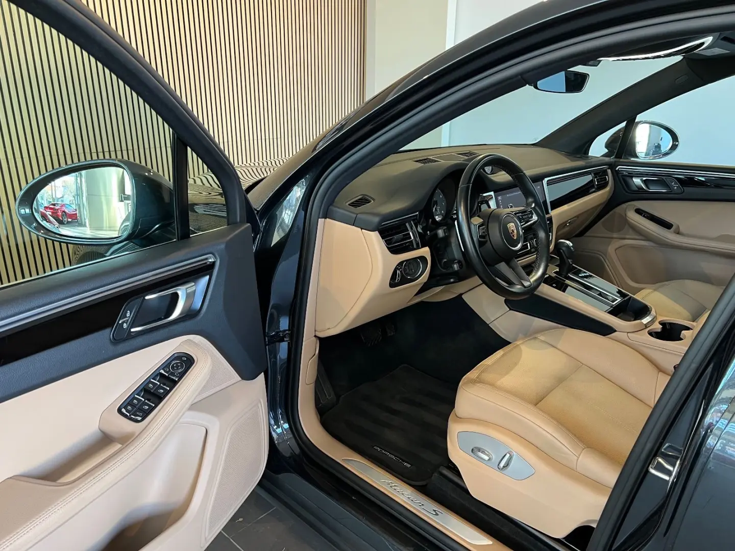 Macan S PDLS  SOUND PANO AHK CAM LED ASSIS 20