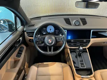 Macan S PDLS  SOUND PANO AHK CAM LED ASSIS 20