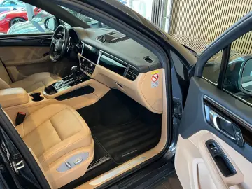 Macan S PDLS  SOUND PANO AHK CAM LED ASSIS 20