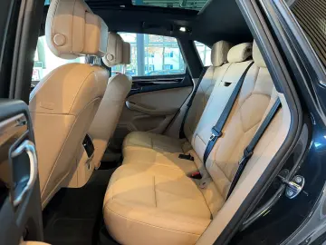 Macan S PDLS  SOUND PANO AHK CAM LED ASSIS 20