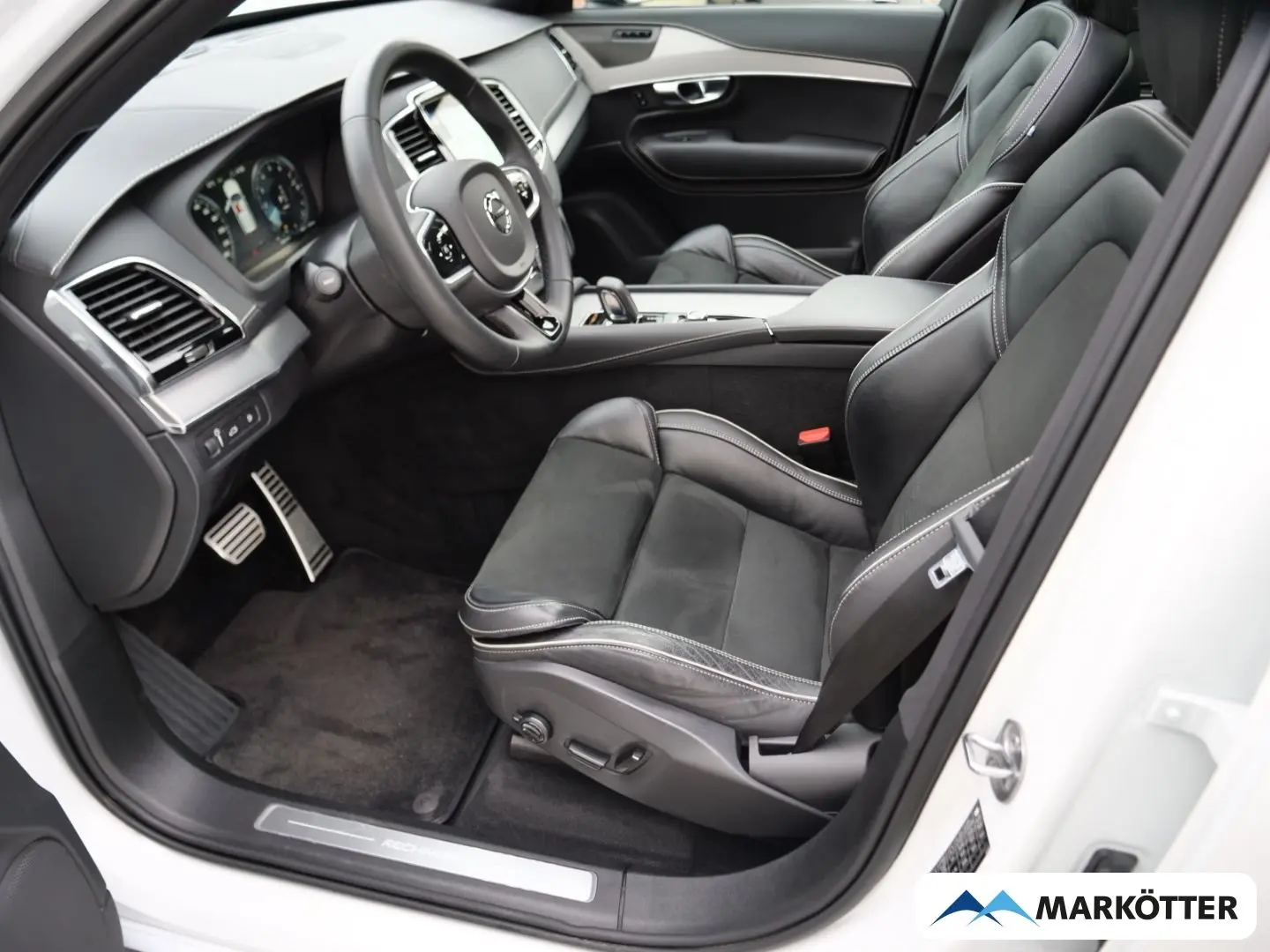 XC90 T8 Recharge AWD R-Design Edition