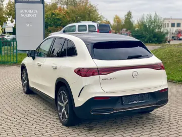 EQE SUV 300 AMG Night Airmatic Pano Burmester